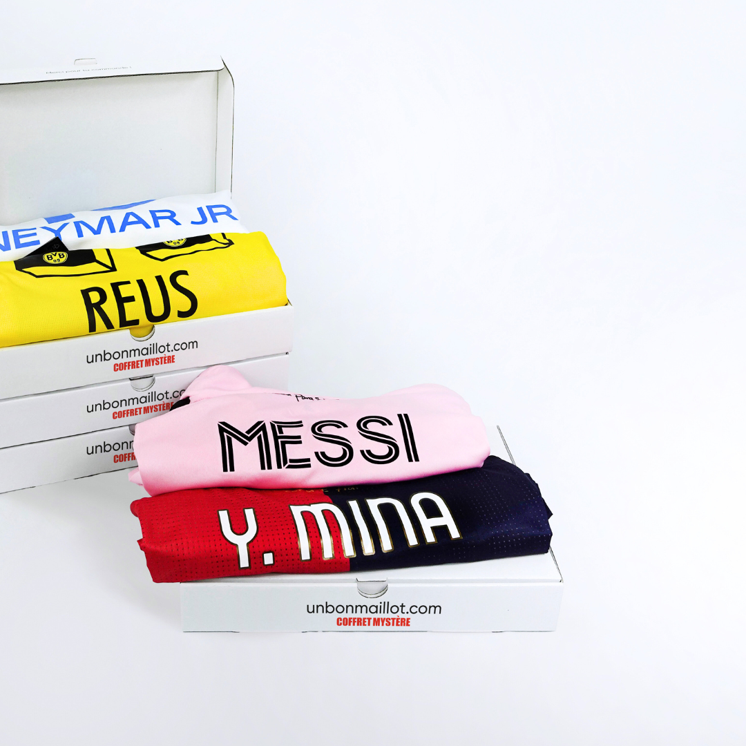 De box met bedrukt shirt Naam + Nummer